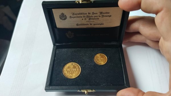 Zlaté mince San Marino 1 a 2 SCUDO, zberateľský set, historický motív San Marína